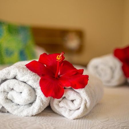 Hostal Uruhao Hanga Roa Kültér fotó