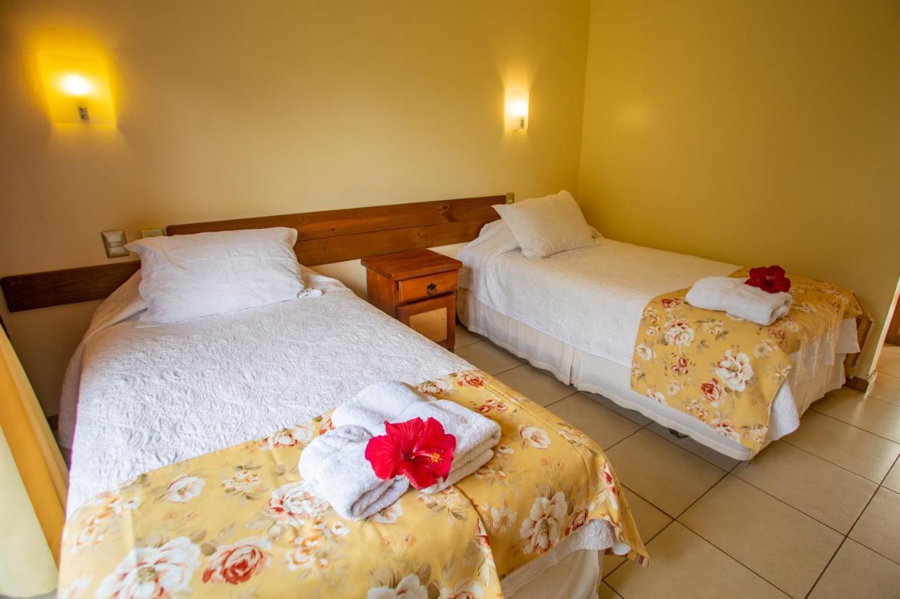Hostal Uruhao Hanga Roa Kültér fotó