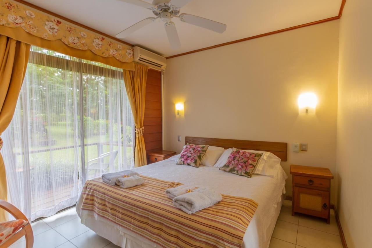 Hostal Uruhao Hanga Roa Kültér fotó