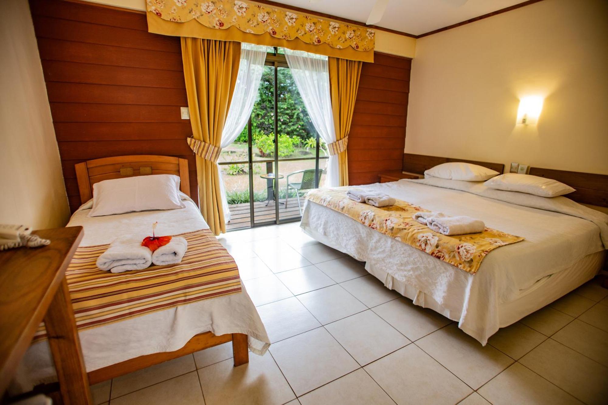 Hostal Uruhao Hanga Roa Kültér fotó
